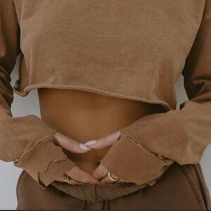 JOAH BROWN SOHO CROP TOP 🤎